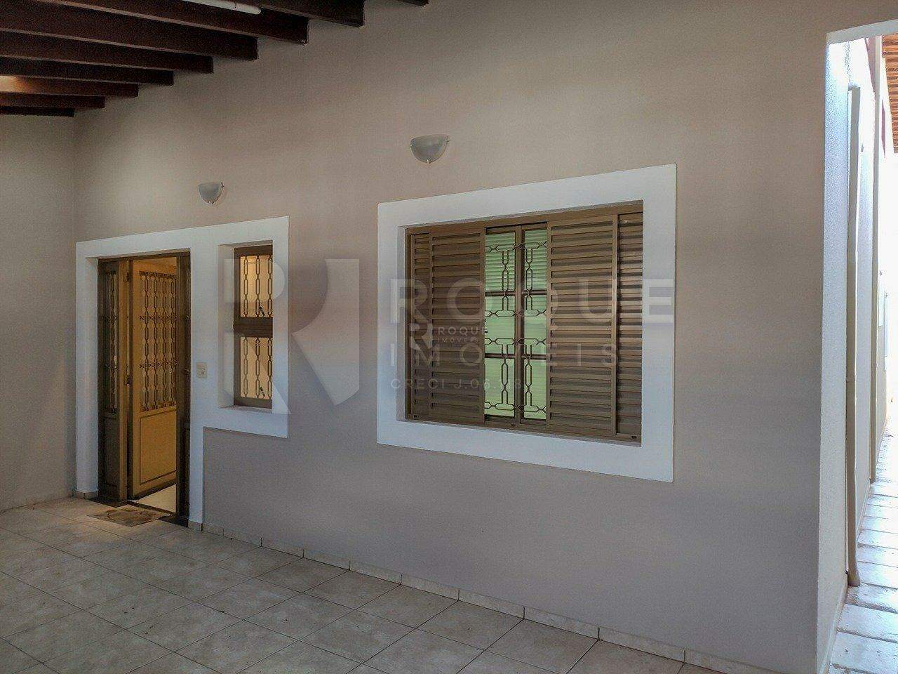 Casa Residencial à venda no bairro Jardim Residencial Roseira: 