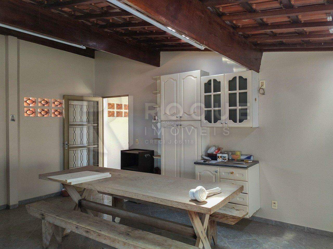Casa Residencial à venda no bairro Jardim Residencial Roseira: 