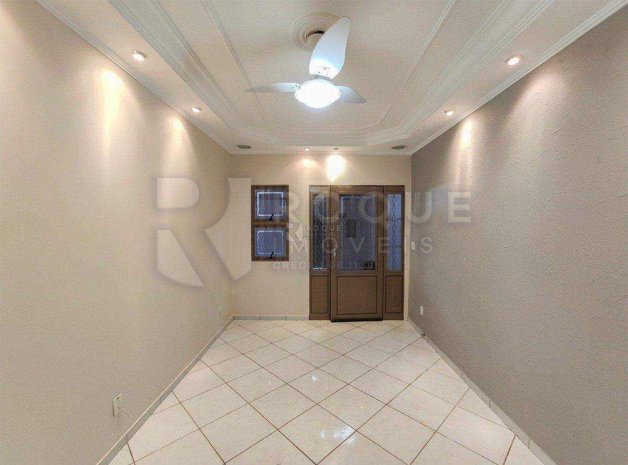 Casa Residencial à venda no bairro Jardim Residencial Roseira: 