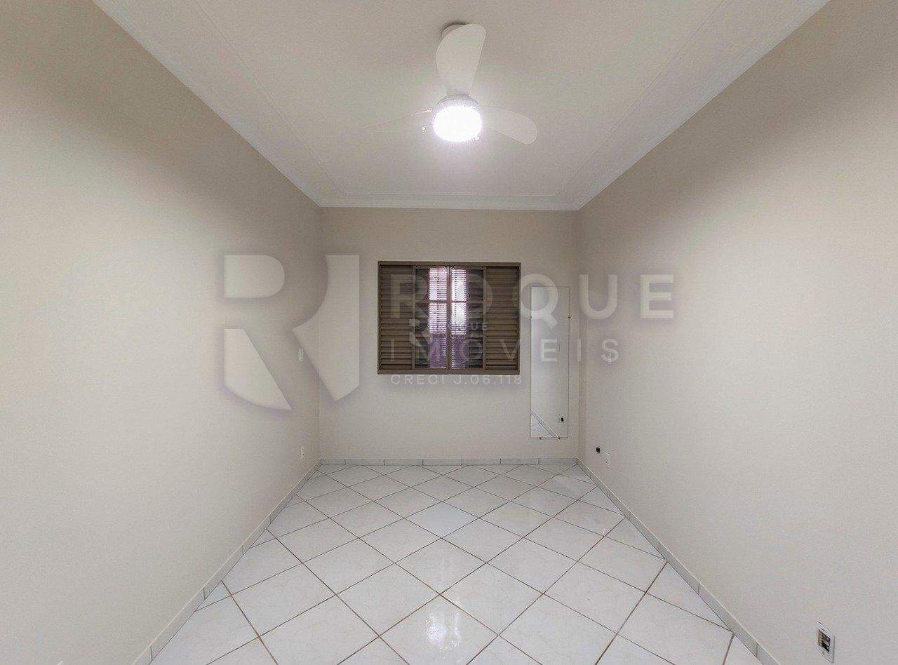 Casa Residencial à venda no bairro Jardim Residencial Roseira: 