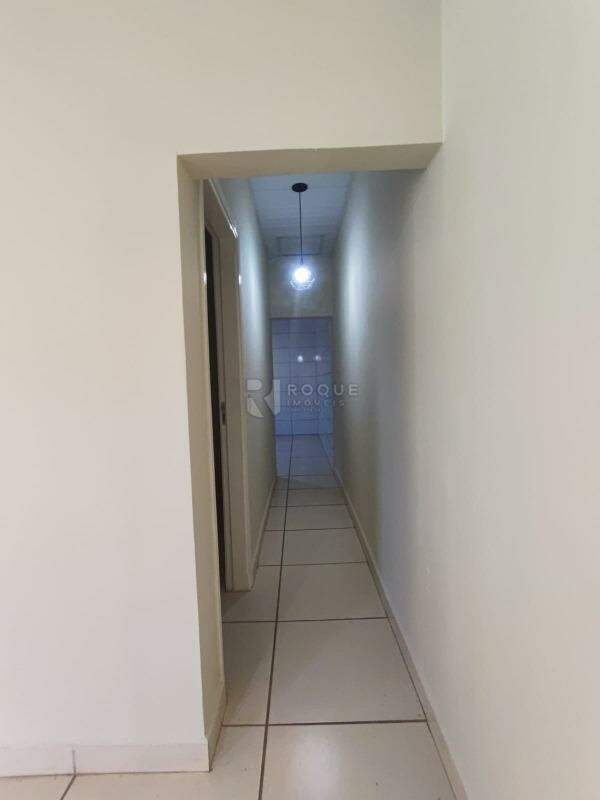Casa Residencial para aluguel no bairro Vila Cristovam: Hall