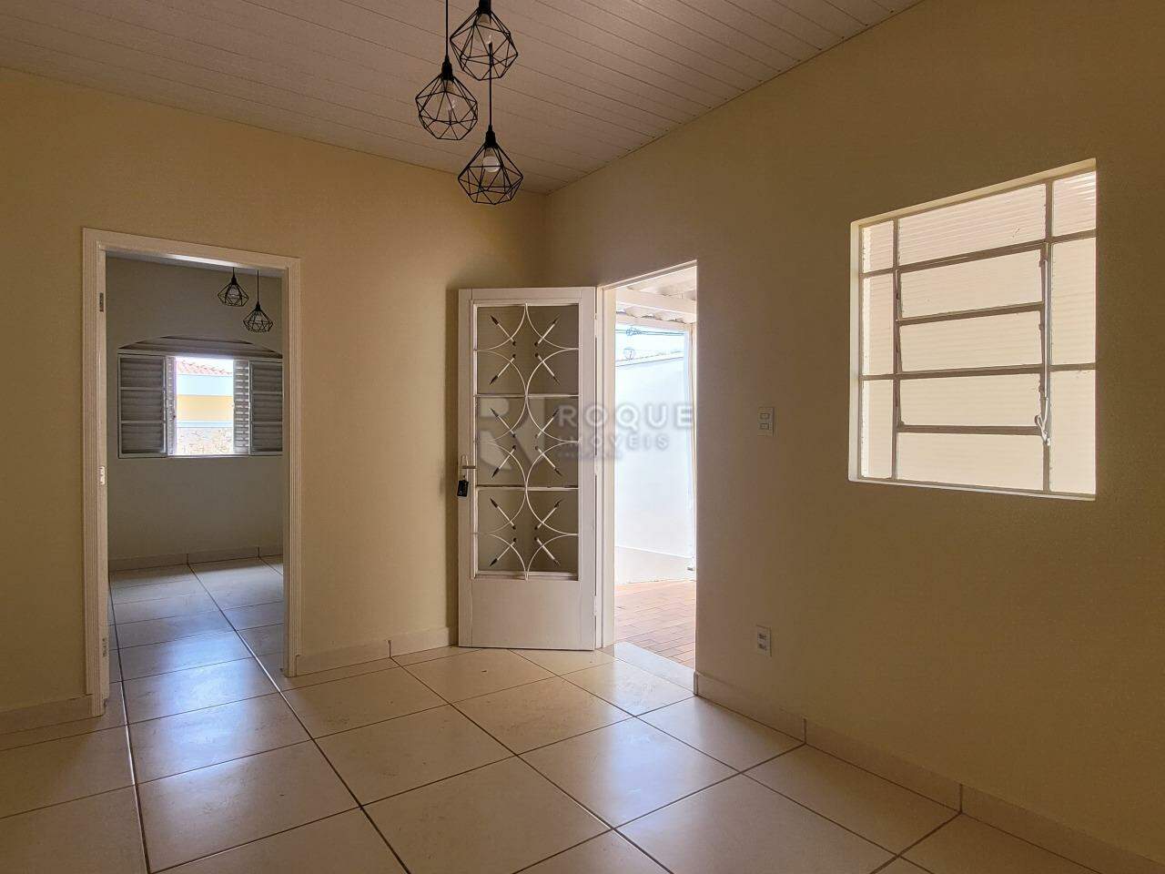 Casa Residencial para aluguel no bairro Vila Cristovam: Sala