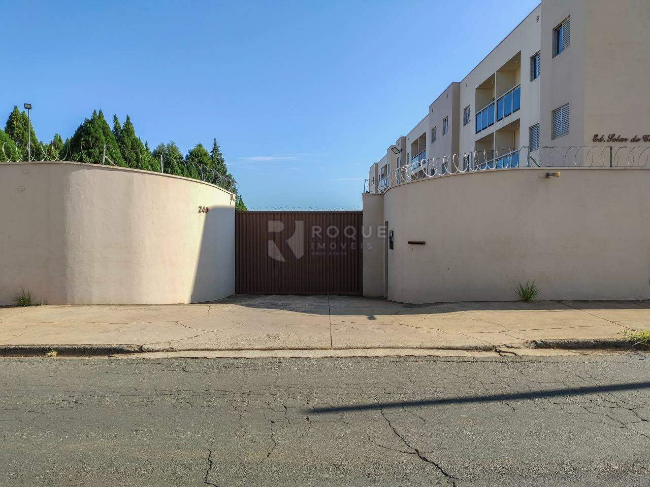 Apartamento para aluguel no bairro Chácaras Antonieta: Fachada 
