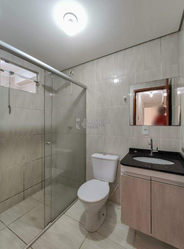 Apartamento para aluguel no bairro Chácaras Antonieta: WC social 