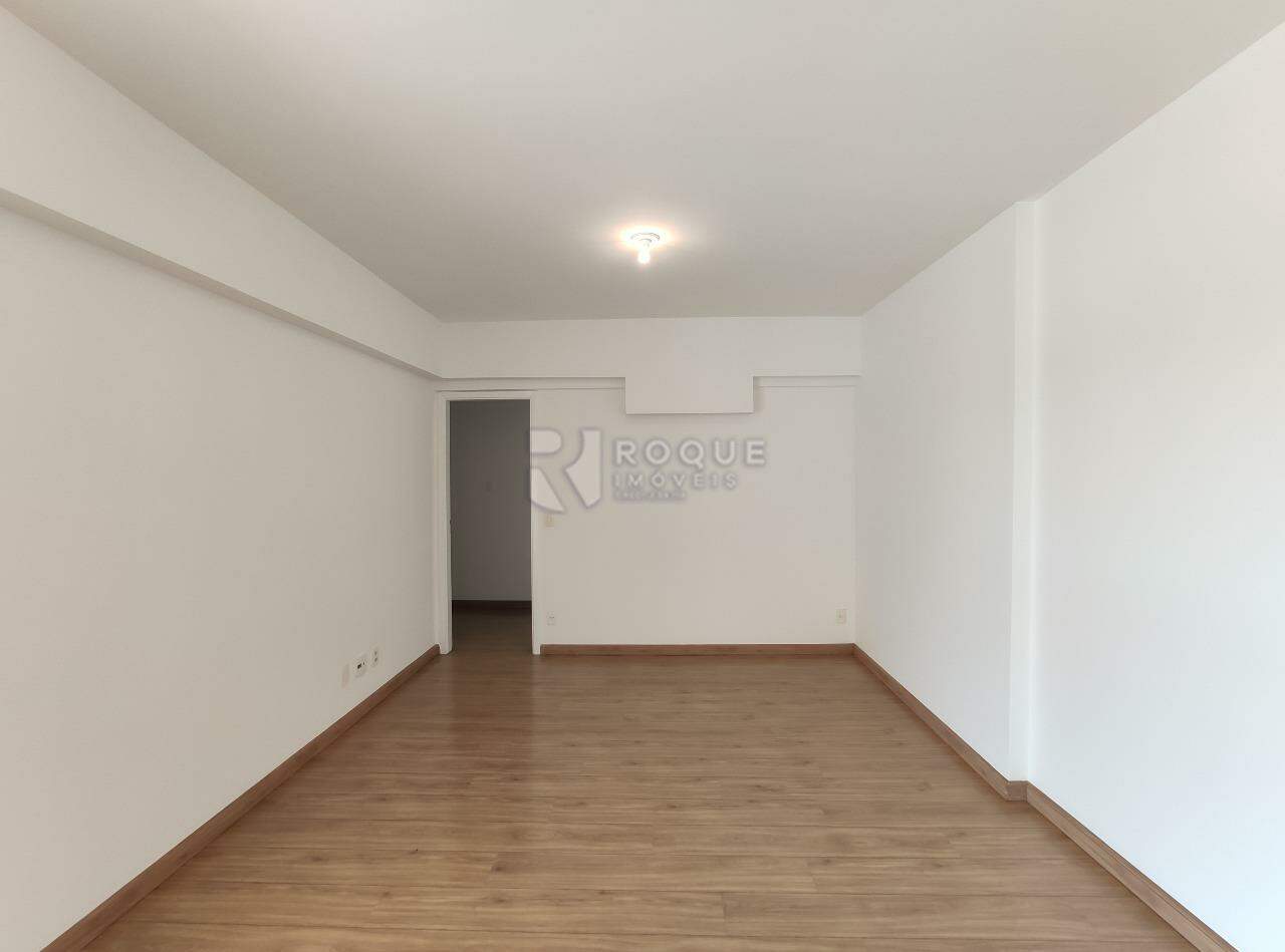 Apartamento à venda no bairro Jardim Santo André: Sala