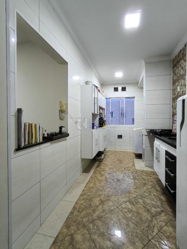 Apartamento à venda no bairro Vila Queiroz: COZINHA