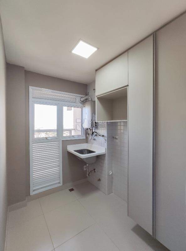 Apartamento para aluguel no bairro Vila Santa Josefa: Área de serviço