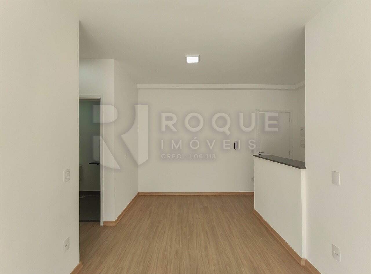 Apartamento para aluguel no bairro Jardim Residencial Victório Lucato: Sala 