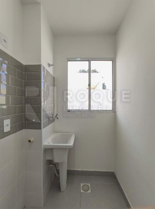 Apartamento para aluguel no bairro Jardim Residencial Victório Lucato: Área de serviço 