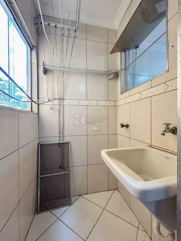 Apartamento para aluguel no bairro Parque Egisto Ragazzo: Área de serviço