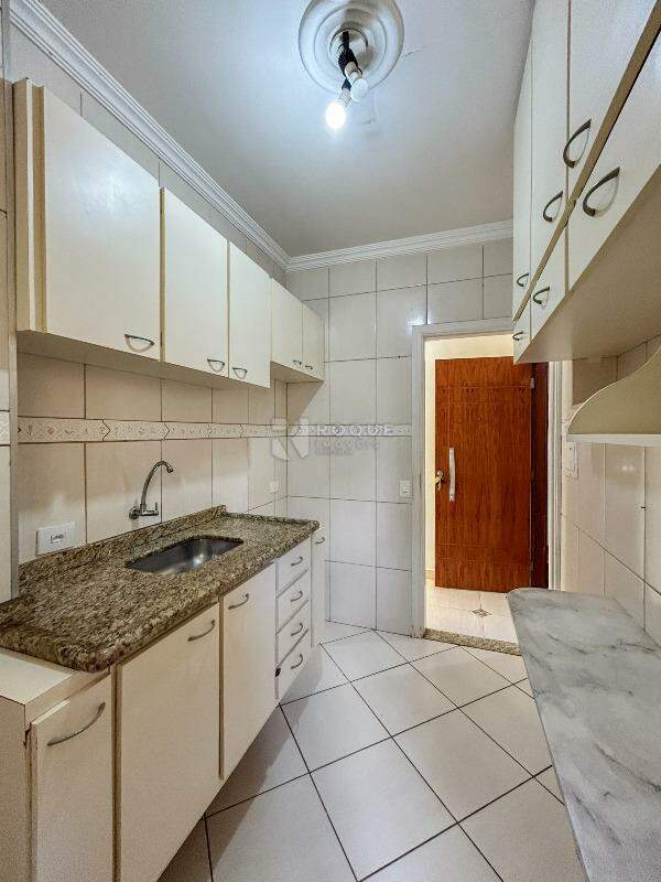 Apartamento para aluguel no bairro Parque Egisto Ragazzo: Cozinha