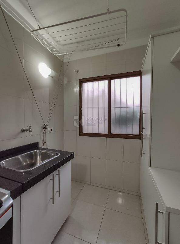 Apartamento para aluguel no bairro Vila Paulista: Área de serviço 