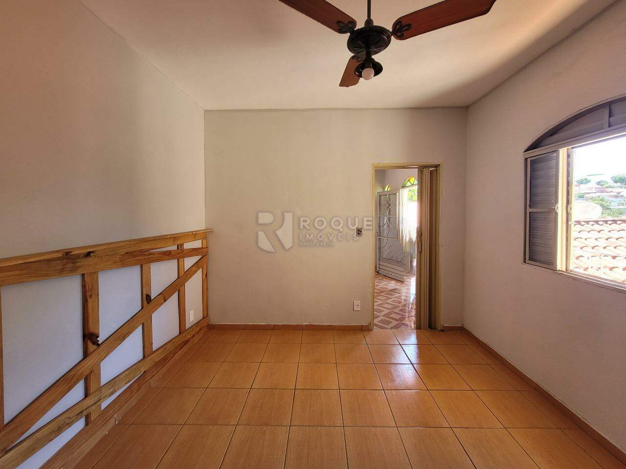 Casa Residencial à venda no bairro Parque Hippolyto: SUÍTE