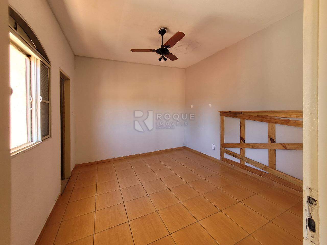 Casa Residencial à venda no bairro Parque Hippolyto: SUÍTE