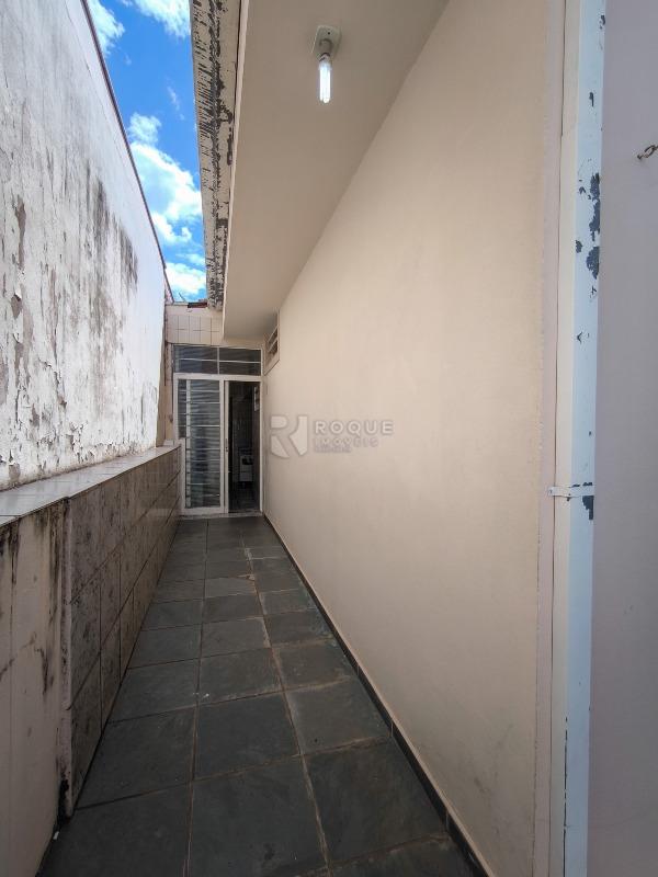 Casa Residencial à venda no bairro Parque Hippolyto: LATERAL EXTERNA