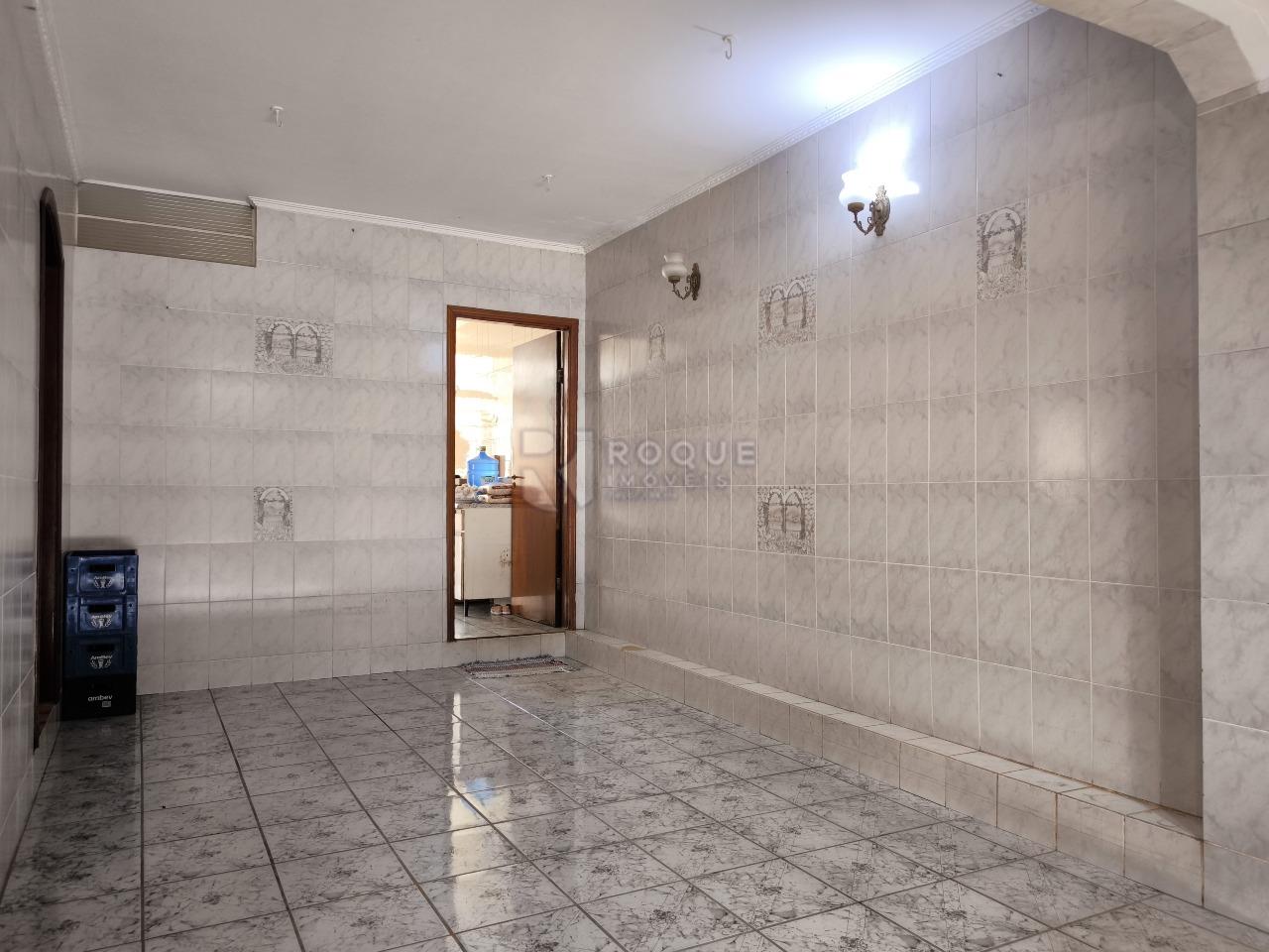 Casa Residencial à venda no bairro Parque Hippolyto: GARAGEM