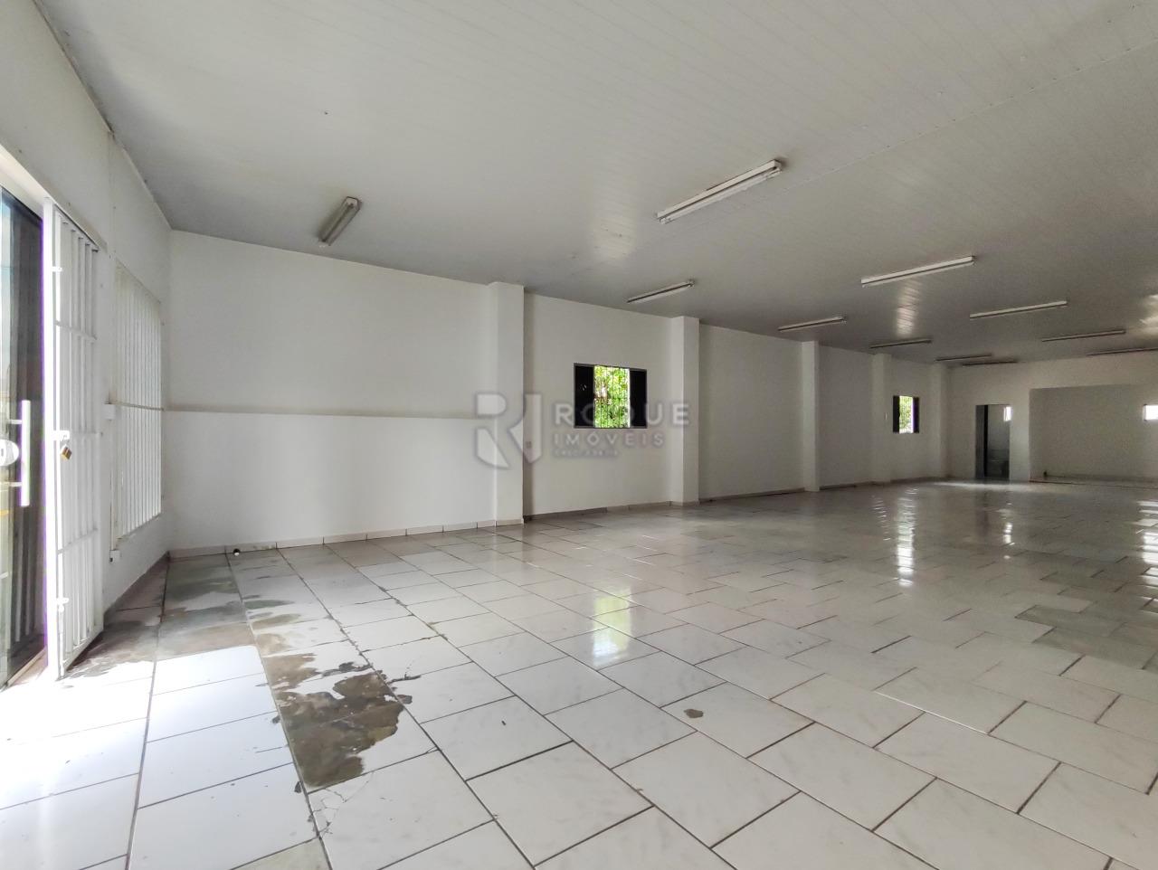 Barracão/Galpão à venda no bairro Vila Camargo: SALÃO 1