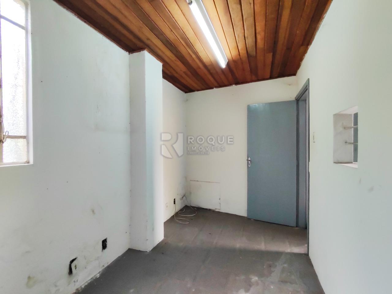 Barracão/Galpão à venda no bairro Vila Camargo: SALA