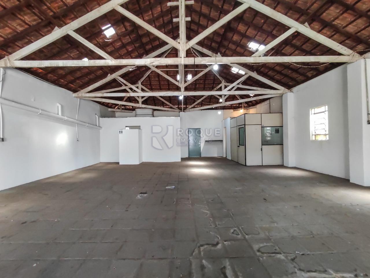 Barracão/Galpão à venda no bairro Vila Camargo: SALÃO 2