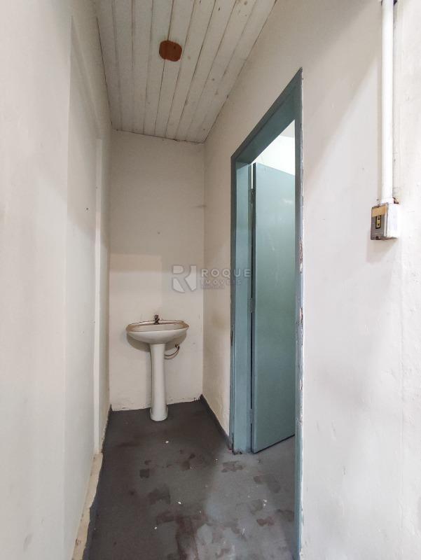 Barracão/Galpão à venda no bairro Vila Camargo: BANHEIRO 2