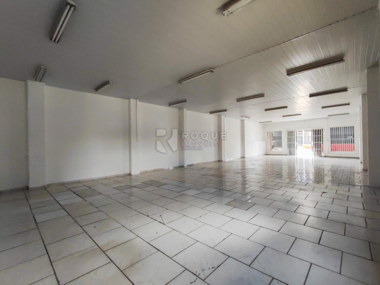 Barracão/Galpão à venda no bairro Vila Camargo: SALÃO 1