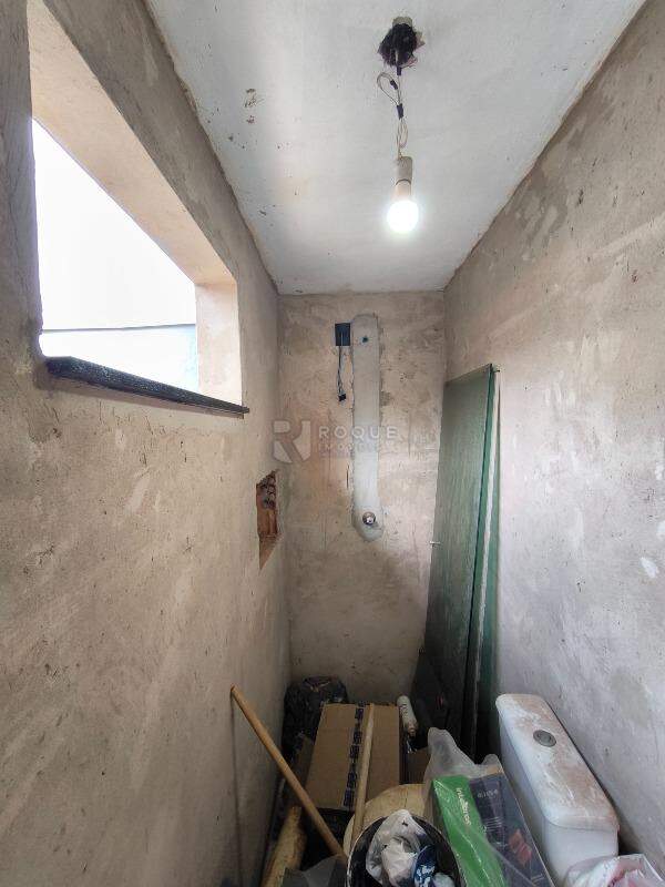 Casa Residencial à venda no bairro Jardim Santa Adélia: BANHEIRO EXTERNO