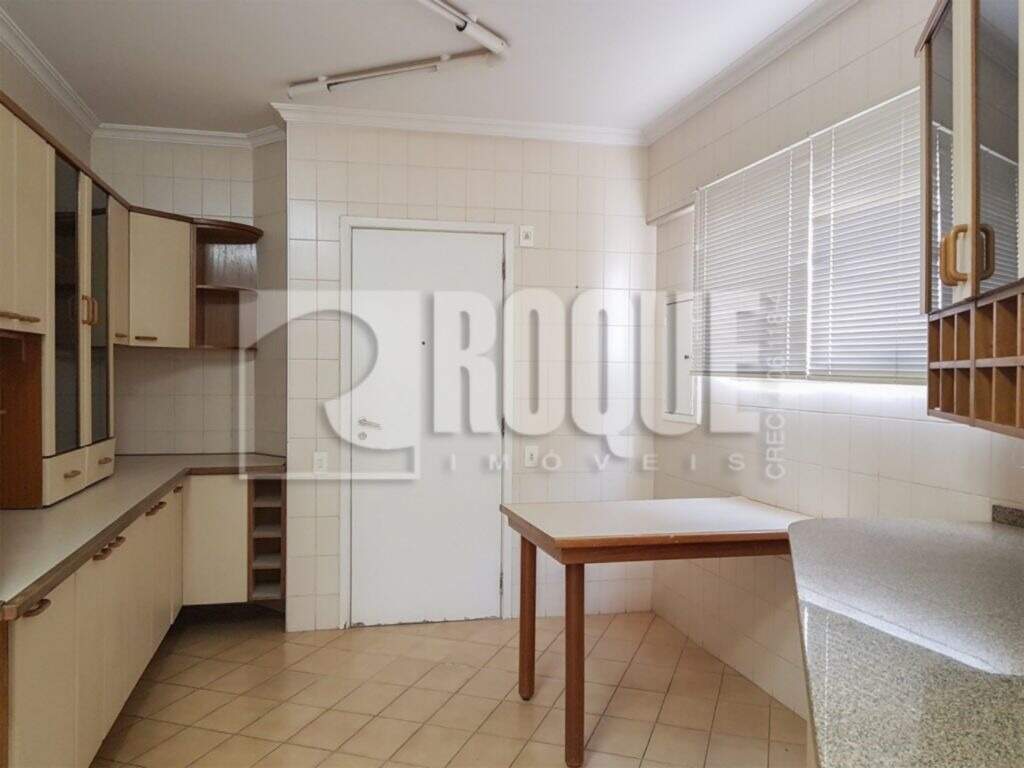 Apartamento à venda no bairro Centro: 