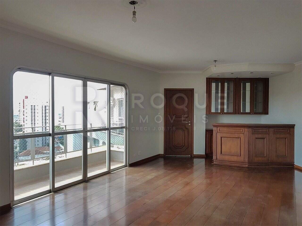 Apartamento à venda no bairro Centro: 