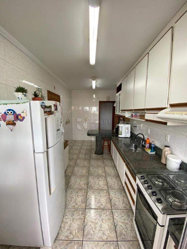 Apartamento à venda no bairro Centro: 