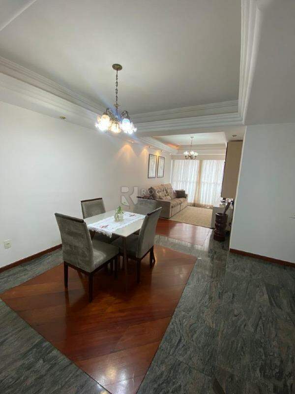 Apartamento à venda no bairro Centro: 