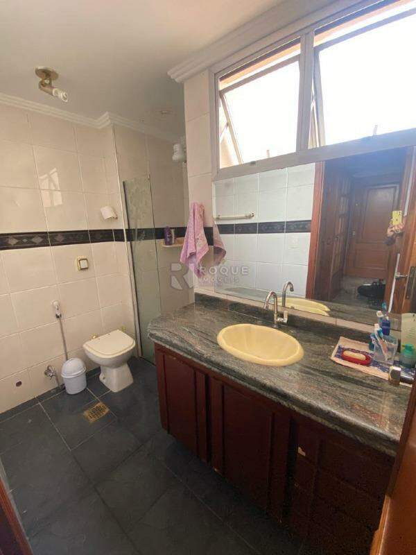 Apartamento à venda no bairro Centro: 
