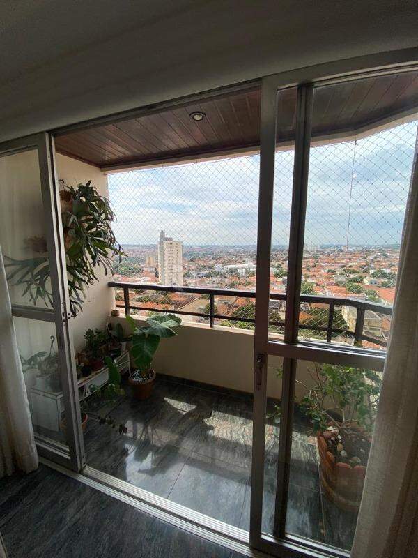 Apartamento à venda no bairro Centro: 