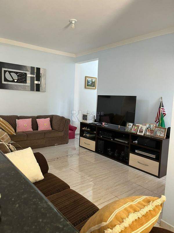 Chácara à venda no bairro Jardim Lagoa Nova: SALA ESTAR