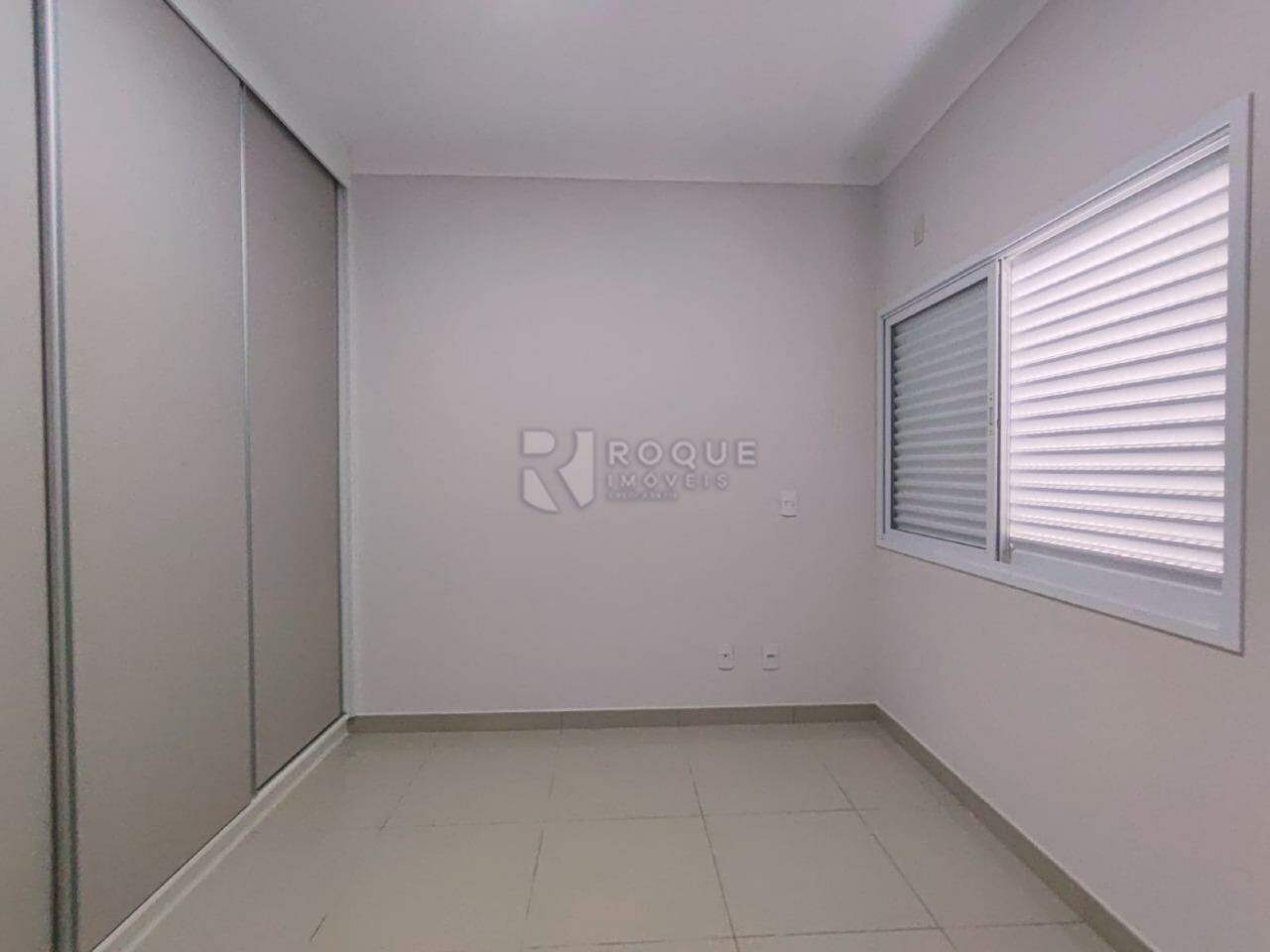 Casa em condomínio para aluguel no bairro Parque Residencial Roland: Dormitório 2