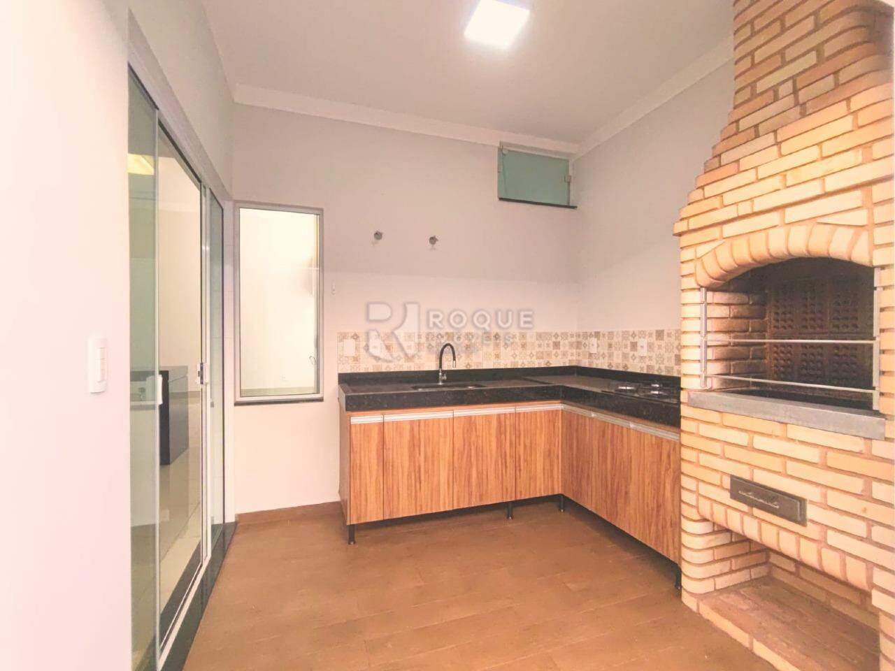 Casa em condomínio para aluguel no bairro Parque Residencial Roland: Churrasqueira
