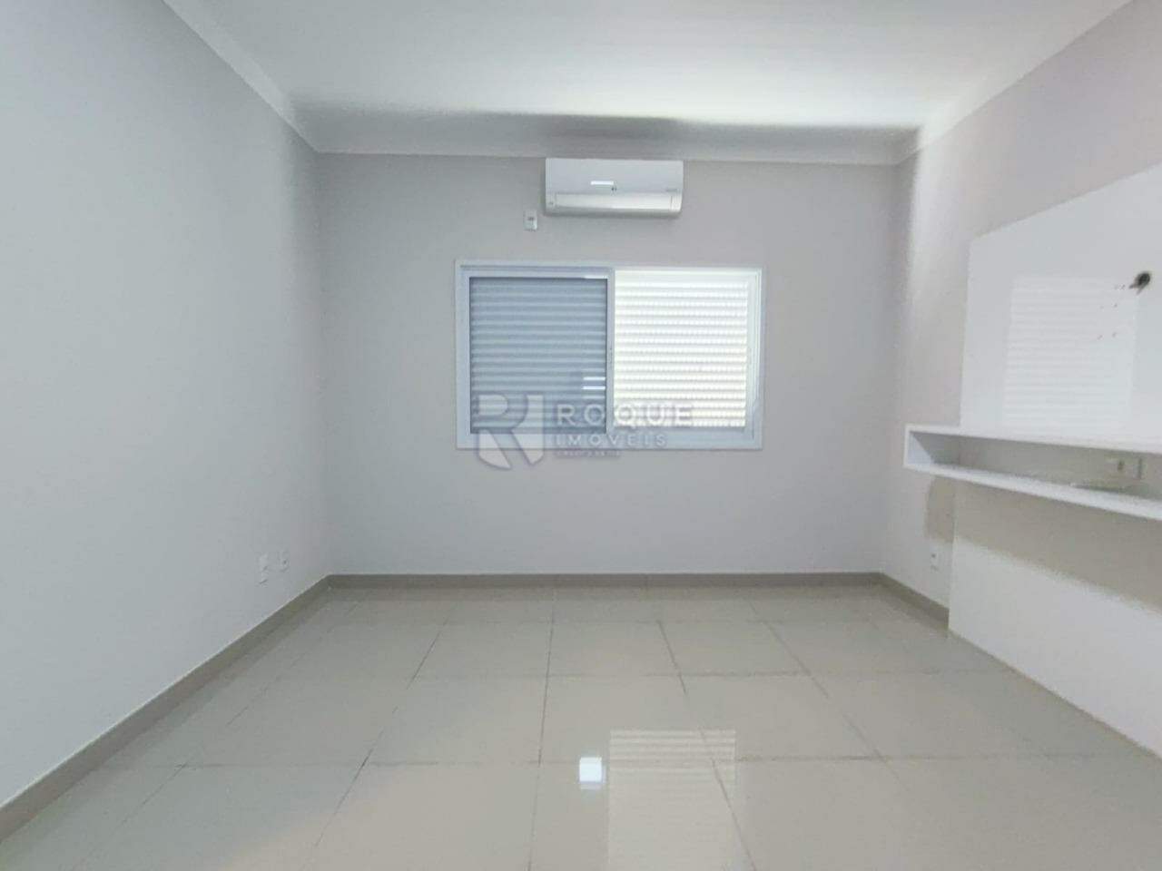 Casa em condomínio para aluguel no bairro Parque Residencial Roland: Dormitório suíte