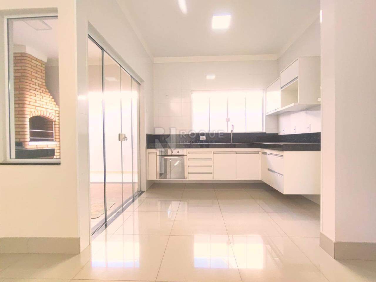 Casa em condomínio para aluguel no bairro Parque Residencial Roland: Cozinha