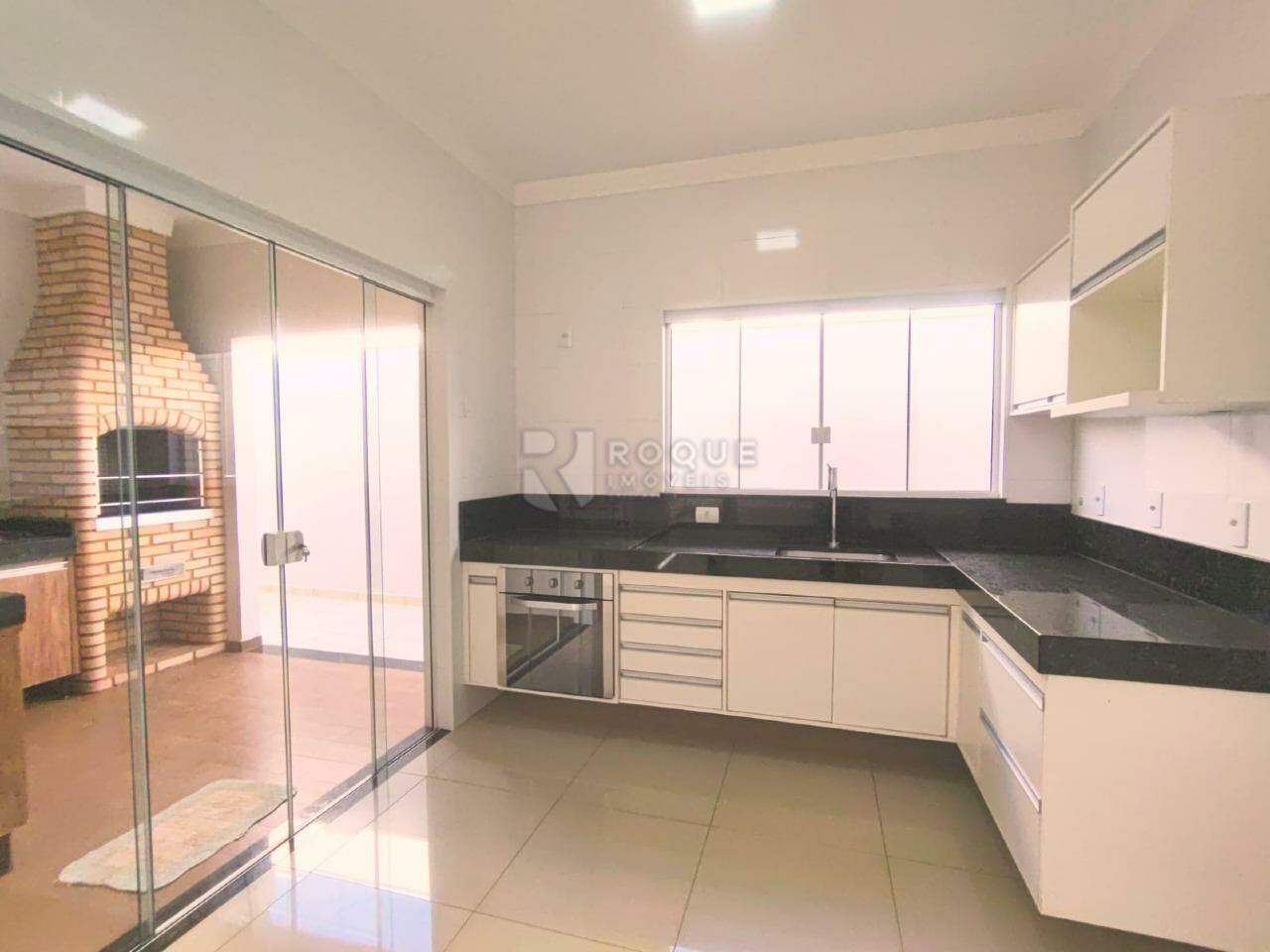 Casa em condomínio para aluguel no bairro Parque Residencial Roland: Cozinha