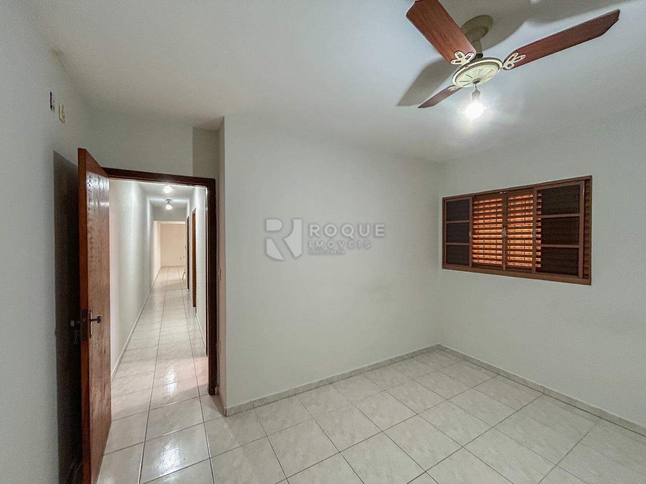 Casa Residencial para aluguel no bairro Jardim Rossi: Dormitório 3