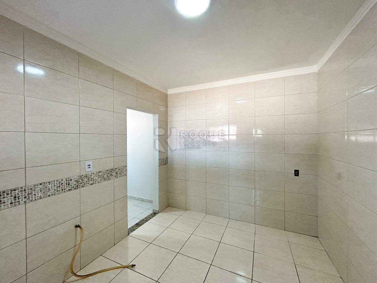 Casa Residencial para aluguel no bairro Jardim Rossi: Cozinha 