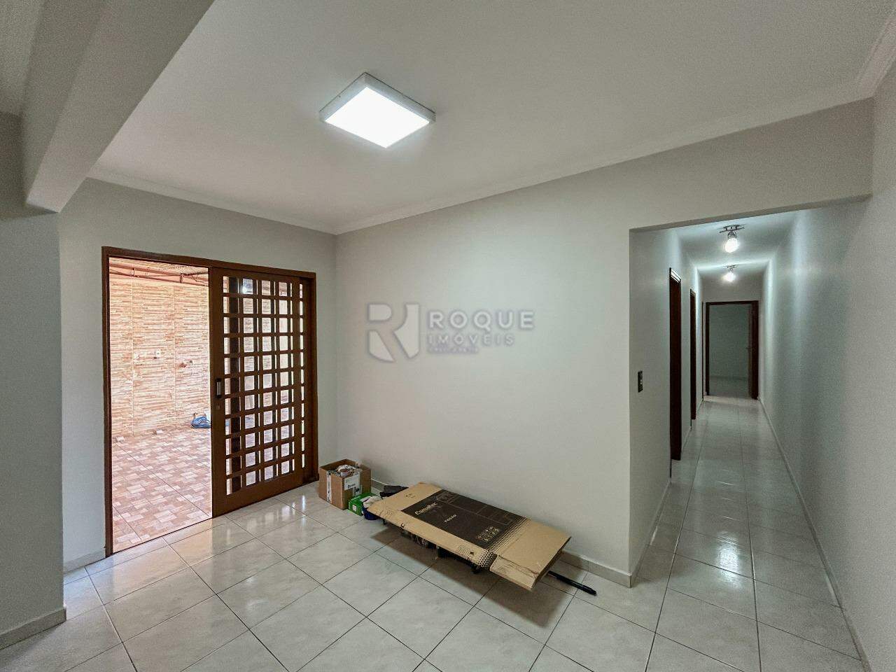 Casa Residencial para aluguel no bairro Jardim Rossi: Sala 