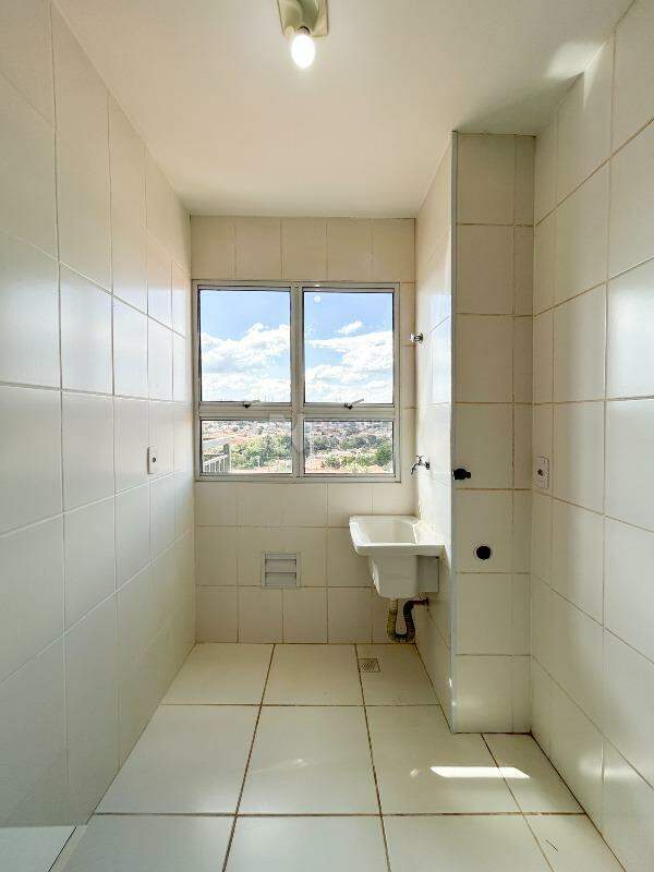 Apartamento para aluguel no bairro Boa Vista: Área de serviço 