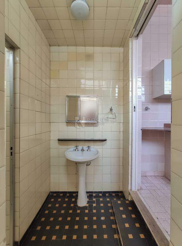 Casa Residencial para aluguel no bairro Centro: Lavabo 
