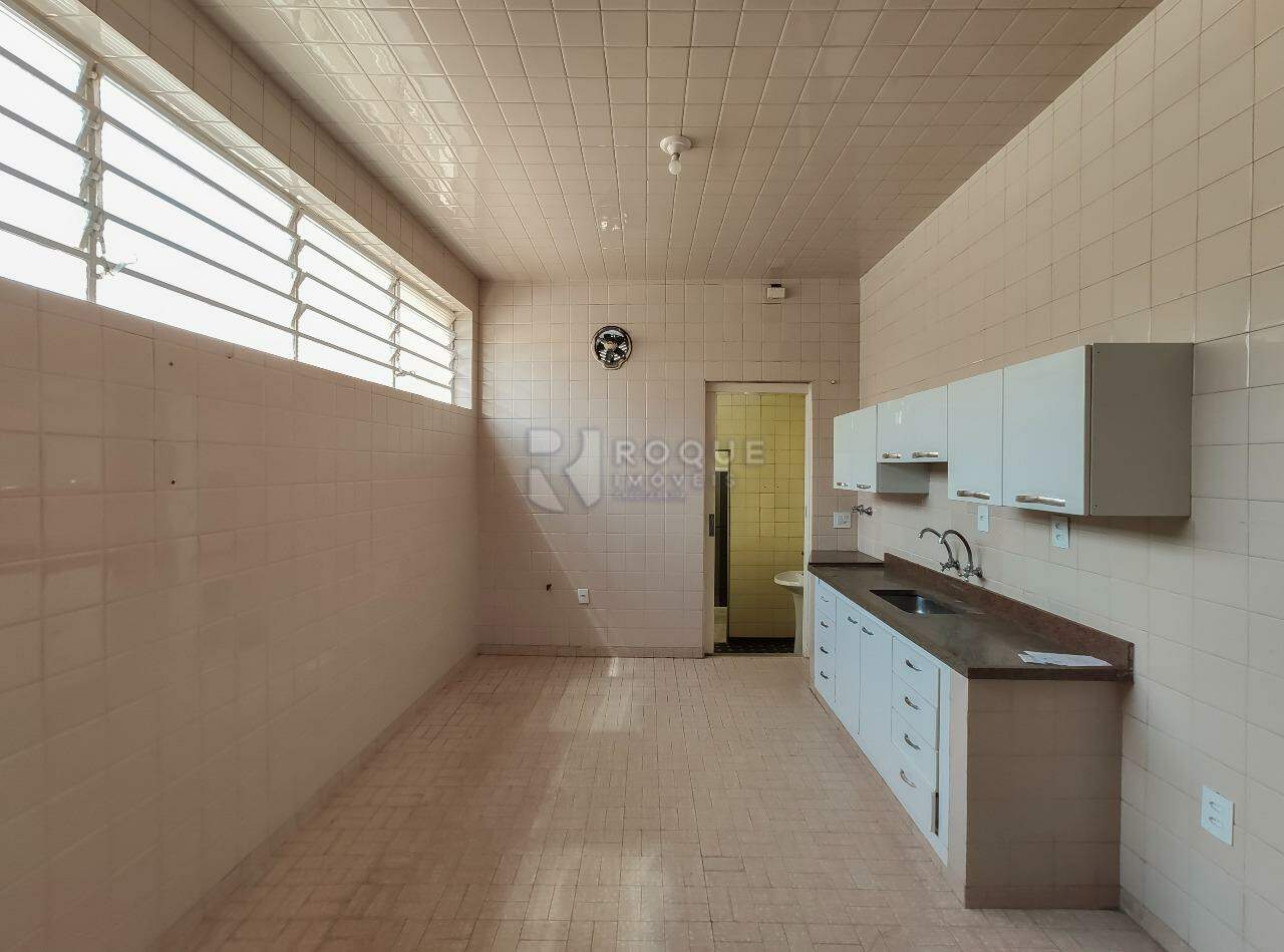 Casa Residencial para aluguel no bairro Centro: Cozinha 