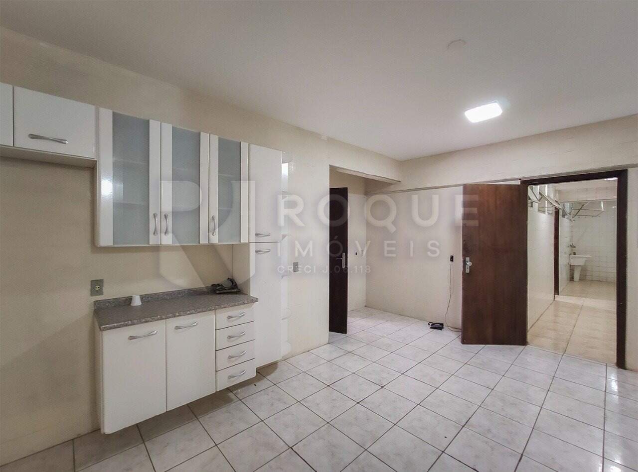 Apartamento para aluguel no bairro Centro: Cozinha