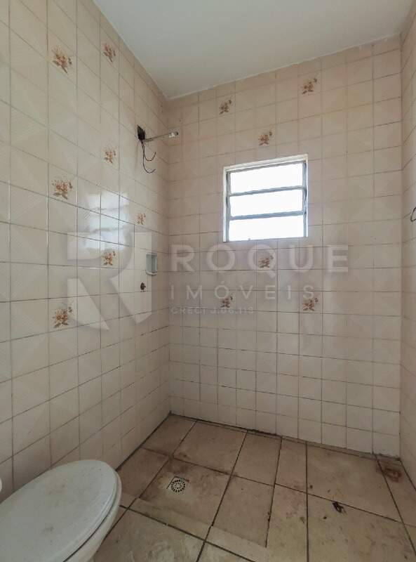 Apartamento para aluguel no bairro Cidade Jardim: WC social fundo
