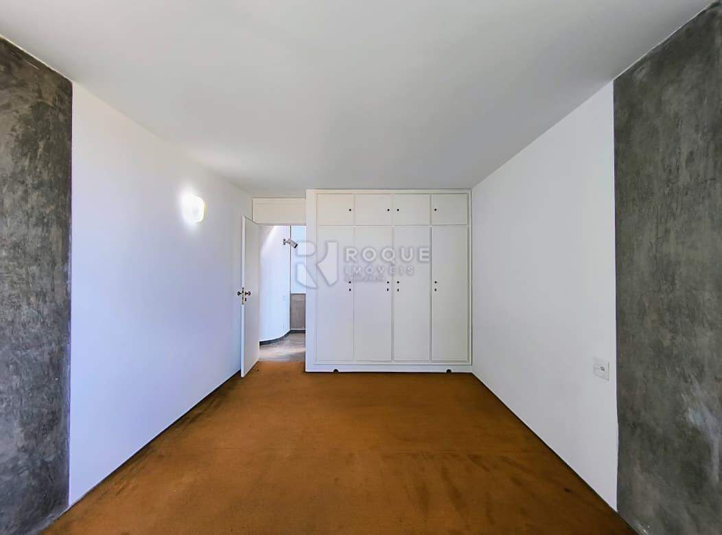 Casa Comercial para aluguel no bairro Vila Claudia: Dormitório 01