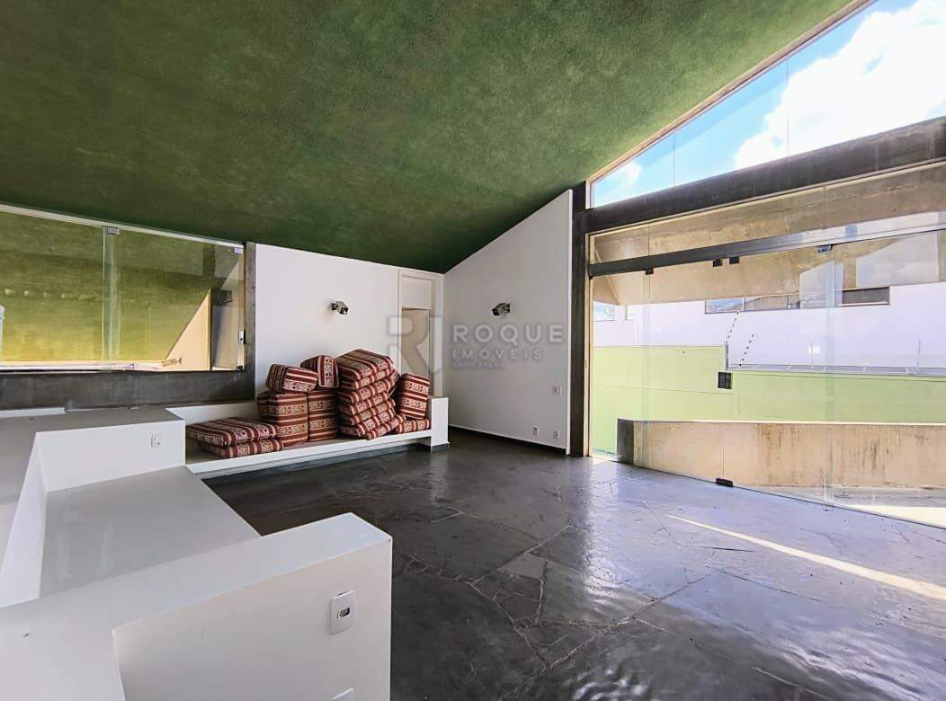 Casa Comercial para aluguel no bairro Vila Claudia: Hall