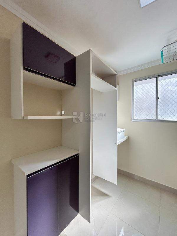 Apartamento para aluguel no bairro Graminha: Cozinha 
