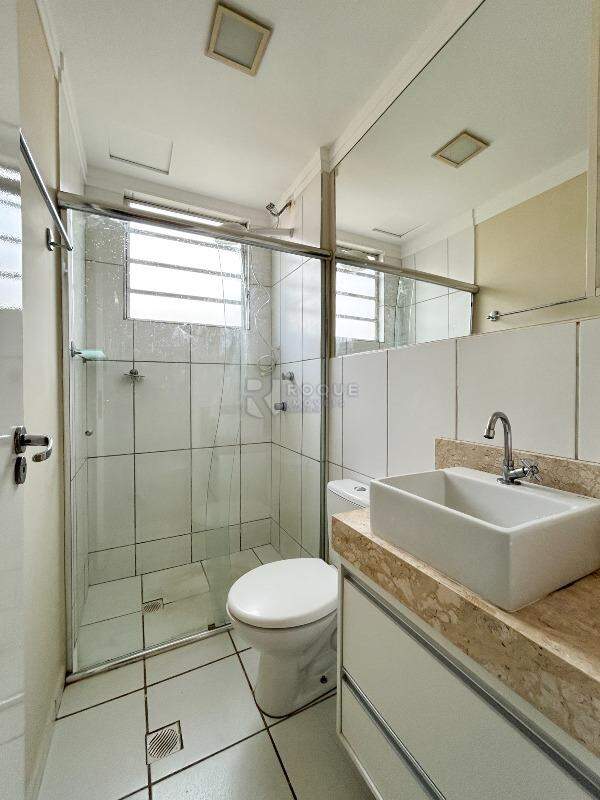 Apartamento para aluguel no bairro Graminha: WC social 
